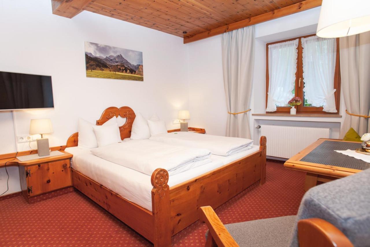 Gaestehaus Sonnenheim Mittenwald Ngoại thất bức ảnh